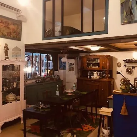 Loft D Artistes Avec Patio Au Port De Lägenhet *