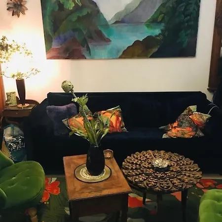 Loft D Artistes Avec Patio Au Port De